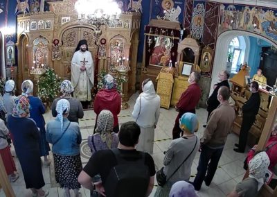 В Неделю Всех святых, в земле Российской просиявших, на петербургском подворье Коневского совершены праздничные богослужения