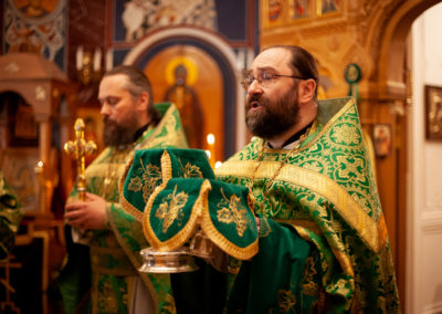 В праздник Святой Троицы на петербургском подворье Коневской обители совершены торжественные богослужения