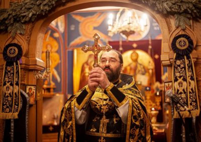 Богослужения Недели Крестопоклонной совершены на петербургском подворье Коневского Рождество-Богородичного монастыря