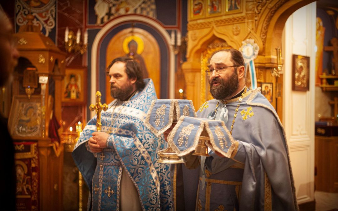 Богослужения праздника Благовещения Пресвятой Богородицы совершены на петербургском подворье Коневского монастыря